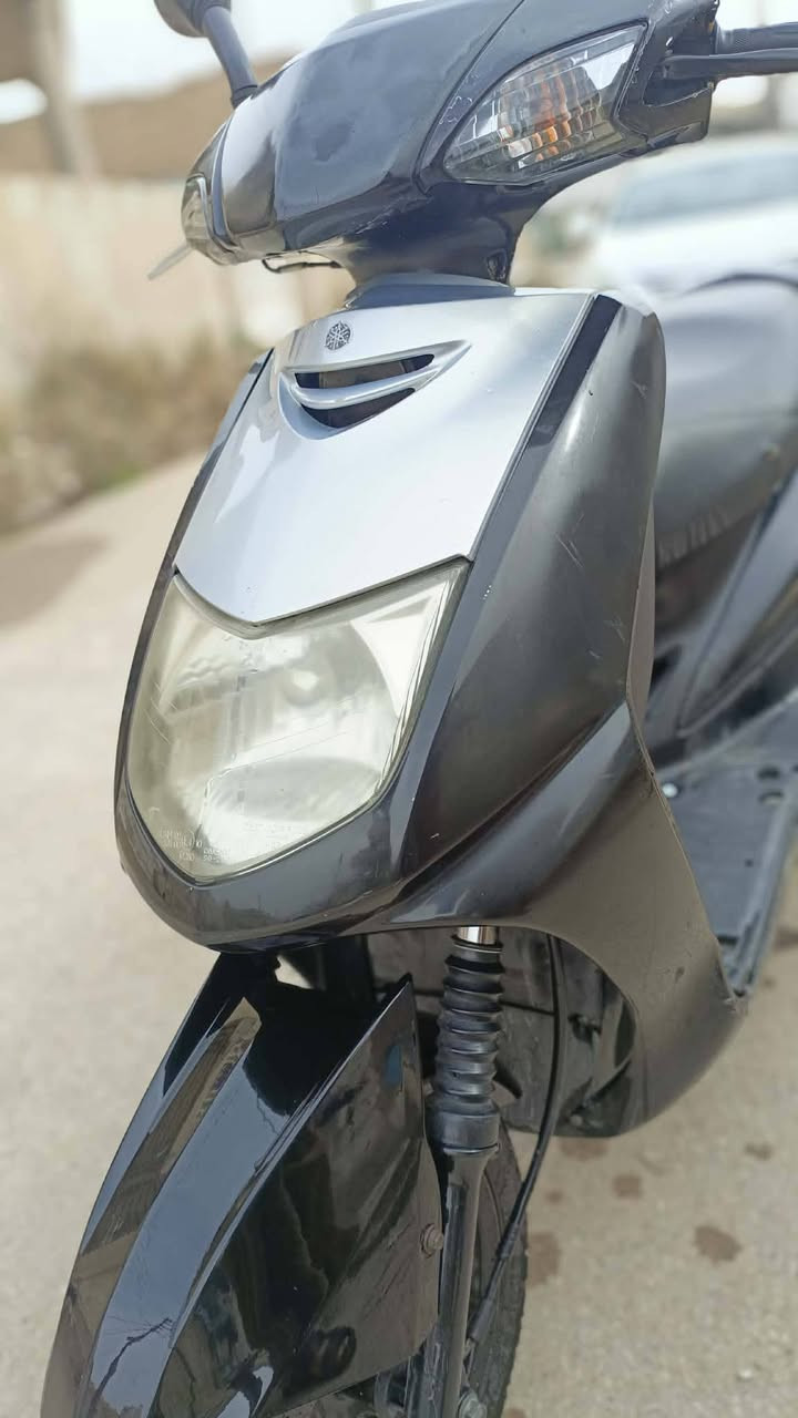 سكنس نثيه ياباني للبيع
دراجه نظيفه كلش باتري دبلات كابريتر تخم تاير كله جديد ماصارلهن 10 من شادهن 
لايت عالي ناصي اشاير يمنه يسره سكن اسطاب كيلو متر گيج بانزين قفل 🔒 صندوگ كلها شغاله مكينه نعومه وشلعه شرط اطلعهن كلهن 
السعر 850 وبيها مجال كلش قليل 
العنوان قضاء الفجر 
‏‪0777 792 4161‬‏
