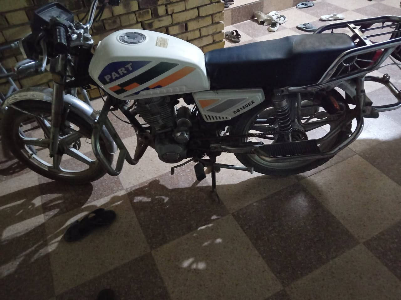 السلام عليكم دراجه بارت موديل 20 أوراق سعرها 450مكاني بل شطره
***********
