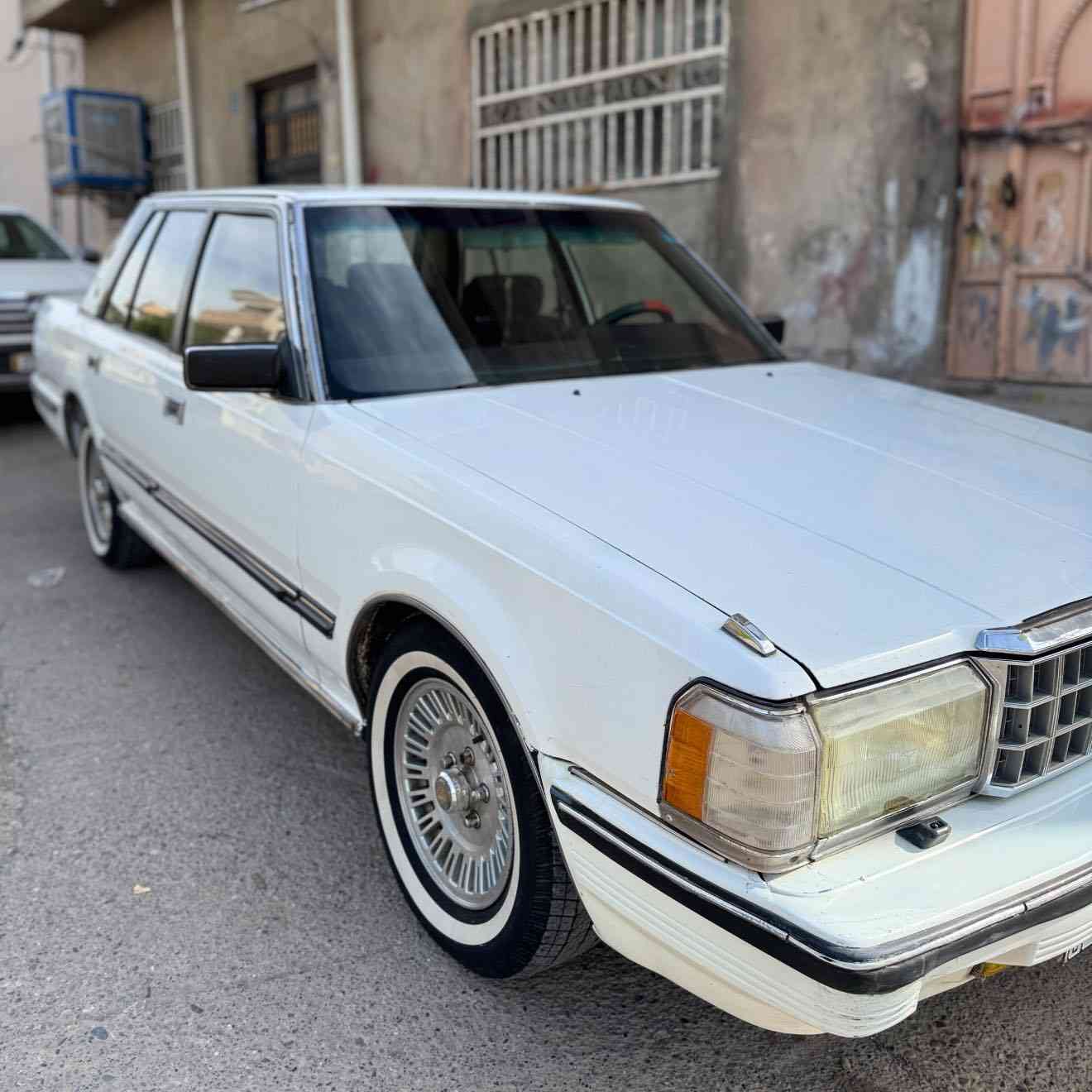 للبيع سوبر موديل 84 كير ومحرك بطة 2.5 رقم كركوك انكليزي السيارة باسمي سنوية جديدة لل2030 بدون ضربة وبدون خياس فقط قطعتين مصبوغ للجمالية( جاملغ الخلفي طرف السكن+ جاملغ امامي طرف السايق )   الدعاميات  بلادية  ما مصبوغة . سيارة كهربائيتها كلها شغال غرفتها ع وضع الشركة وتبريد شغال حدادية جديد وطخم تاير  جديد   السيارة حلوه وناعمة الى درجة مكان السيارة كركوك الشراي يخابر ويدلل 
***********
