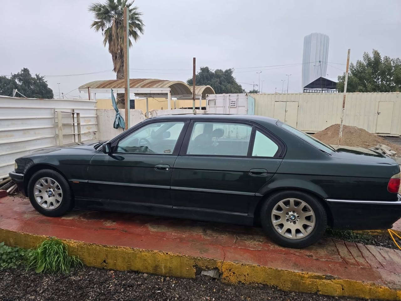 السلام عليكم اخوان
من رخصة الأدمن 
بي أم خفاش 2001 أصل باب طويل 
مكينة 44 مي 
رقم بابل انگليزي
مواصفاتها معروفة 
التواصل وات ساب 
***********
السعر 96
