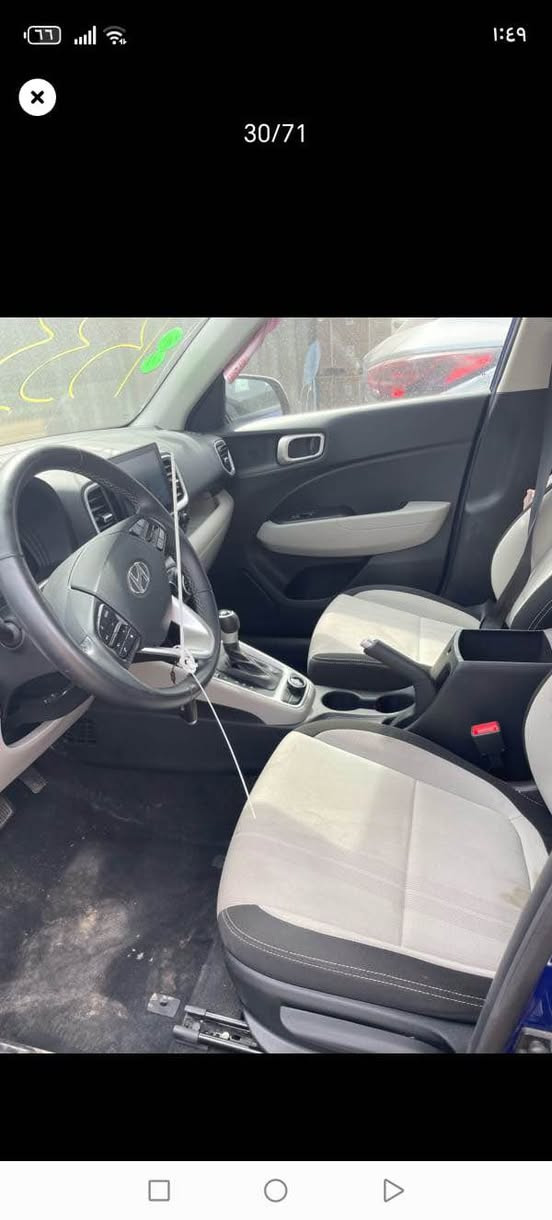 ¬┊•̣̇ٱلْسَلآإمّ عَلْيّكَمُ وَرَحَمُةٌ ٱلّلـھٌ ༅ ¬┊ 
فينو 2024 
كلين بدون صبغ حادثها طخه بالجاملغ راجع بارد فقط 
باسمي بدون رقم 
فول 1/1 
السعر 145 وبيها مجال بسيط 
مكاني كربلاء *********** كربلاء, العراق
