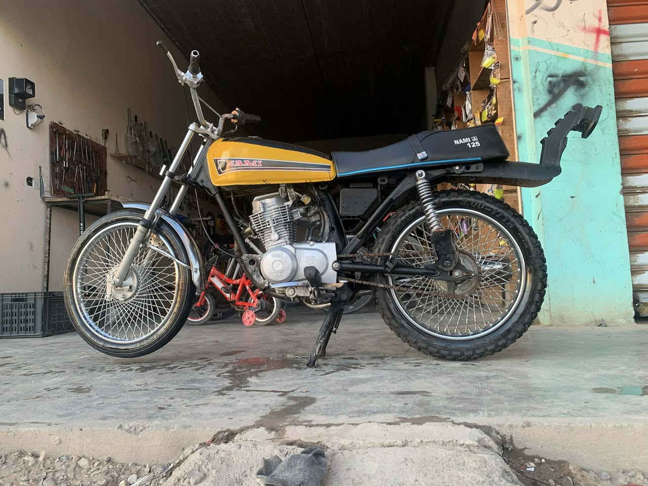 سلام عليكم دراجه إيراني نامه نضافه شوفت عينك موديل 19  للبيع أو مراوس بماكس


**إذا كنت صاحب هذا الإعلان وتريد حذفه لأي سبب، رجاءا أرسل رسالة إلى الدعم الفني**