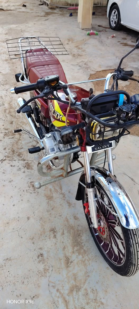 السلام عليكم 
ماطور للبيع سيفان 24
السعر 700
رقم الهاتف /***********
