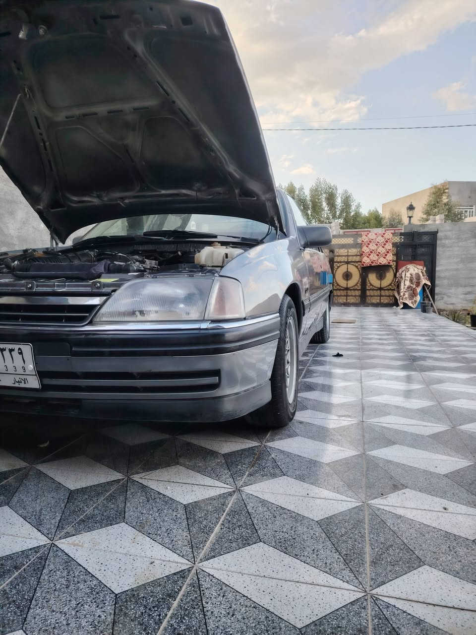 سلام عليكم ورحمة الله وبركاته
اوميكا وضع شركه
كهربائيات َكله شغاله
صدر امامي خلفي جديد
داخله لوك وبلادي
تدفئه شغال كل الاتجهات
برده خلفيه بلاديه شغاله
مكاني فلوجه السعر 40 وبيه مجال
***********
