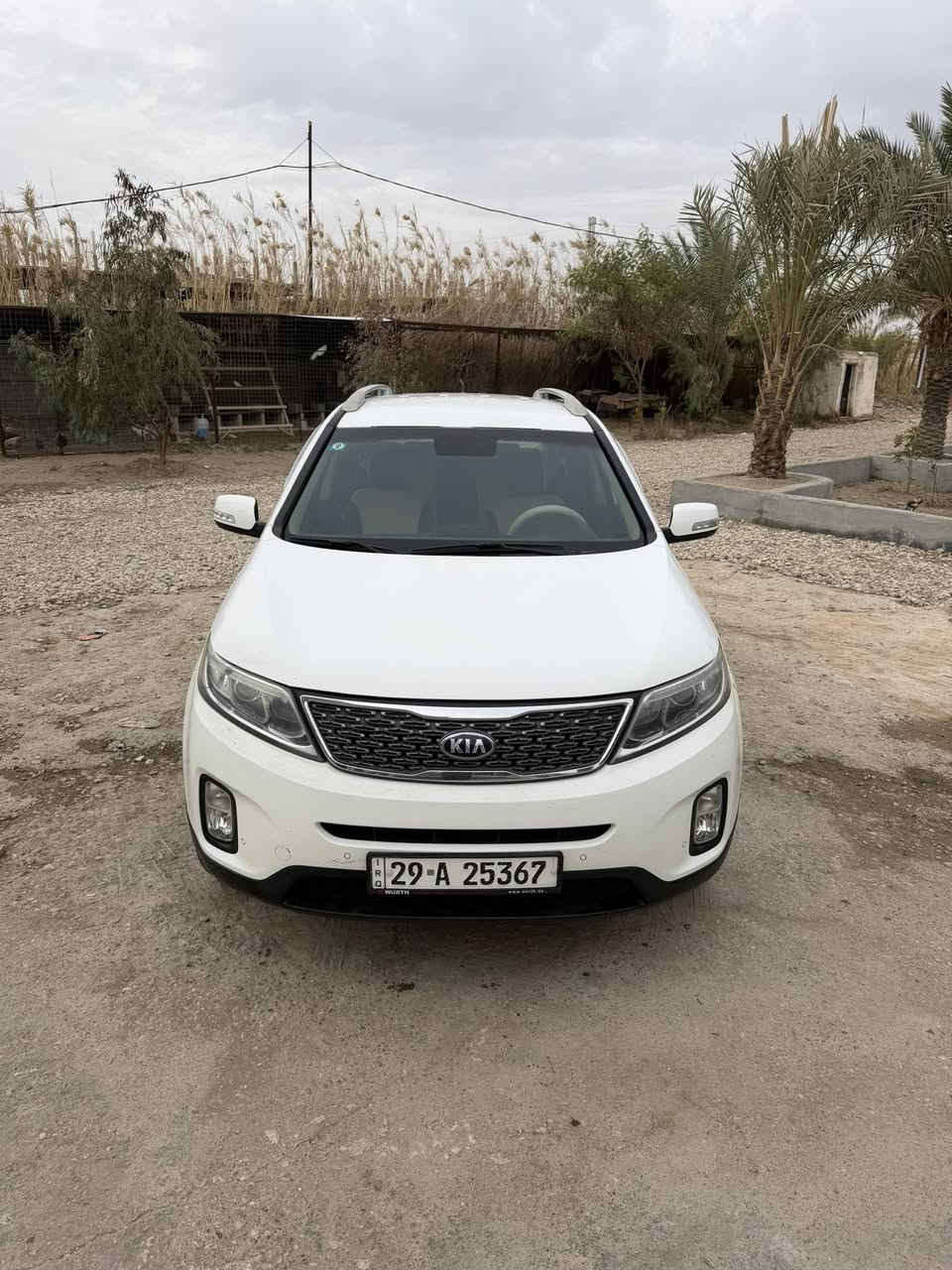 السلام عليكم للبيع السعر163 خليجيه موديل 2014 رقم واسط محرك 4سياره جديده وجاهزه من كلشي عنوان السياره واسط الزبيديه ***********
