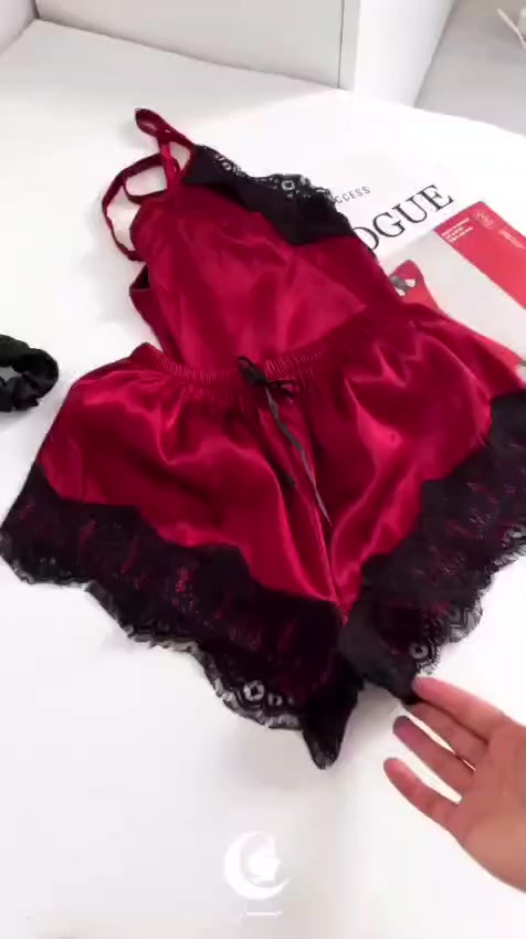 #متوفر_توصيل_لهذا_السيت_فقط ✅
سيت ستن حرير ناعم جودة الستن عاااليه وكوالتي عالي جدا
اهدي لمرتك وفرحي زوجج بهيج سيت نازك ويجنن حتى الجسم يصير حلو من حلاة السيت😁😍♥
السعر 15 الف فقط قطع محدودة جدا لحكوو 🏃‍♀️🏃‍♀️
#ارخص_الاسعار_بس_بمول_همام🔥
العنوان/بابل_قضاء القاسم _الجمعية_شارع السايدين_مقابل مطعم بيتزا هاوس 
المول مفتوح 7صباحا_2ليلا
لايتوفر توصيل ❌
***********
***********
#مندوبة_مول_همام
