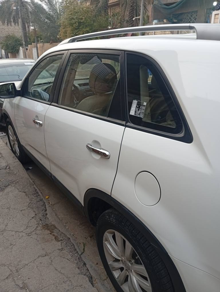 السلام عليكم للبيع سورنتو 2013 خليجي ابيض رقم أربيل باسمنه تحويل اووكاله سنويه لل٢٧ ٧راكب ٣قطع تبريد محرك ٢٤٠٠دوش المحرك والكير مكفولات والتبريد كلين ماعدى شويه شغلات بسيطه بيه تخم تايرات باتري جديد الصدر جديد بصمه تشغيل والباب موجوده في بغداد السعر 138 وبيه مجال للشراي وهذا رقمي *********** بغداد, العراق
