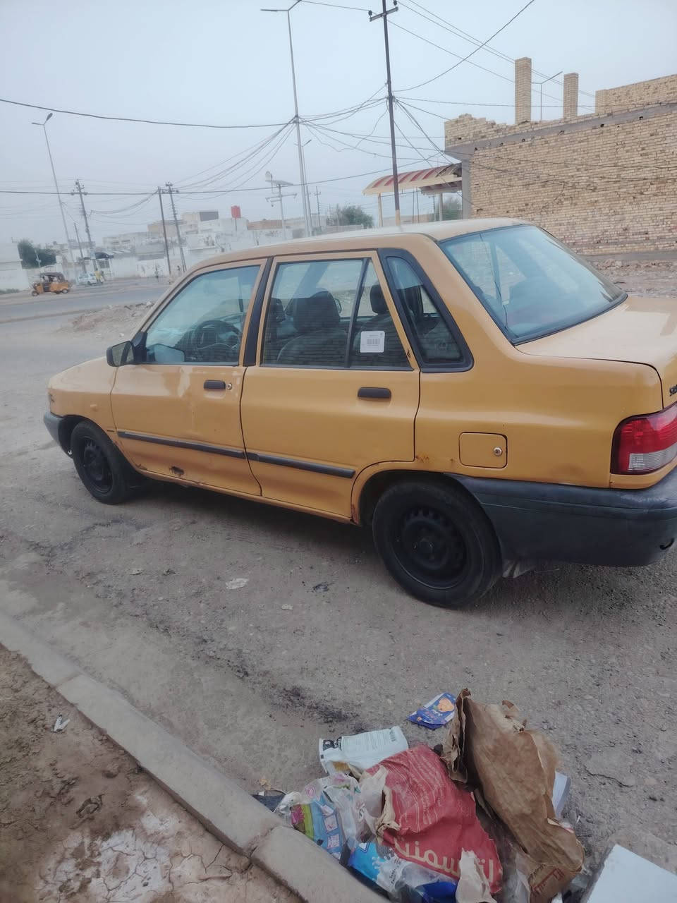 سلام عليكم سيايه مودل ١٢ سياره جاهزه گير مكينه تبريد شغال خير من الله حداديه مابيه نقص بس بيه ملاحظات تلگيط خياسات بصيطه رقمها ميسان باقي الئمور نتفاهم عليه السعر ١٨ ورقه ويطيحن من سعره الغرامات رقم ***********
