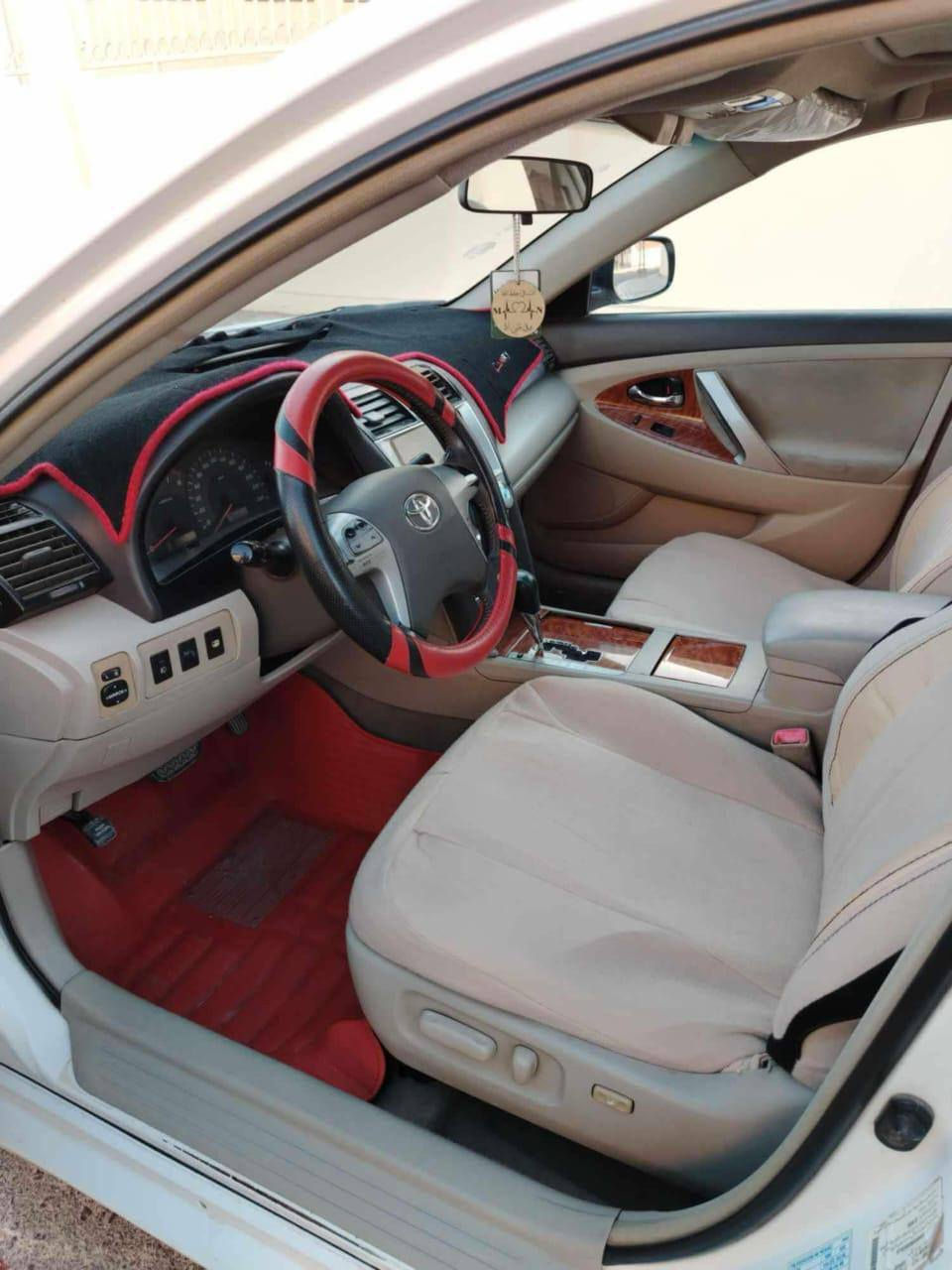 السلام عليكم ورحمه الله وبركاته
للبيع كامري 2009  خليجي GLX فول مواصفات رقم أربيل ماشيه 300ألف ضررها جاملغ خلفي صبع/صندوك مبدل مال شركه/ ربع البنيد صبغ /ربع الجاملغ لامامي صبغ/ السياره مسويله ادامه كامله متصرف عليه لو دينار.السعر112$وبيه مجال 
للتواصل ***********سيف
