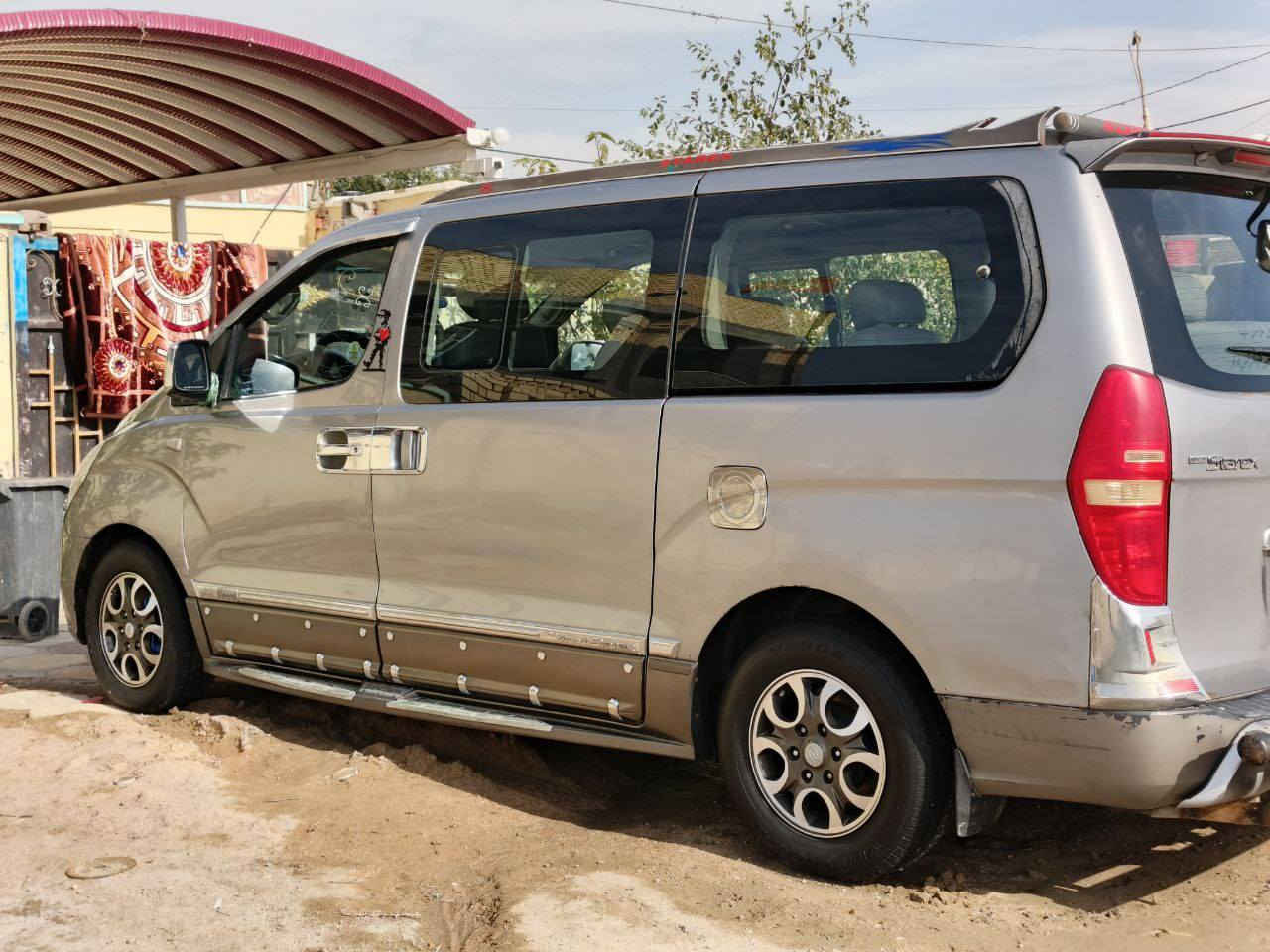 سلام عليكم ستاركس 2012 سبلاين اصل رقم بصره انكليزي سياره بأسمي تحويل ثاني يوم تبريد حداديه تخم تاير كامله بيها صبغ بالجاملغ الخلفي جهتين من كوريا عنوان ناصريه مركز صفره هيئه وغرامات تاخذ صافي السعر 165 مجالها بسيط استفسار اكثر اتصال *********** //  ***********
