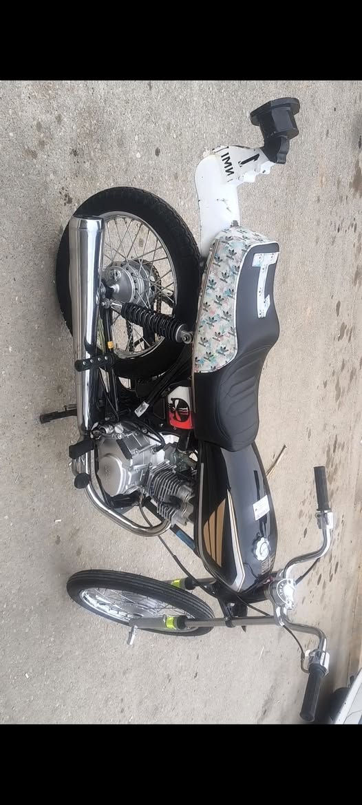 سلام عليكم دراجه 2025 كله اصليي  والشاصي نامه امتياز 22 اوراق اصولي ***********
