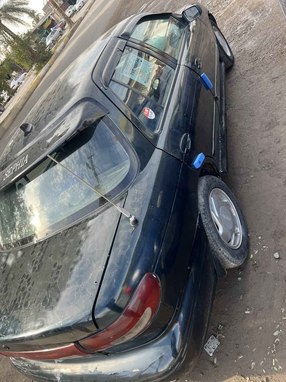 سلام عليكم للبيع كيه سيفه مديل 96 رقم دياله دولي بسمنه السنويه لل30 تحول من الصبح مكينه صغيره السياره تايرات جديده مكينه وكير وصدر جديده السعر 33 وبيه مجال قليل مكانه صلاح الدين بلد للستفسار لاتصال على الرقم ***********
