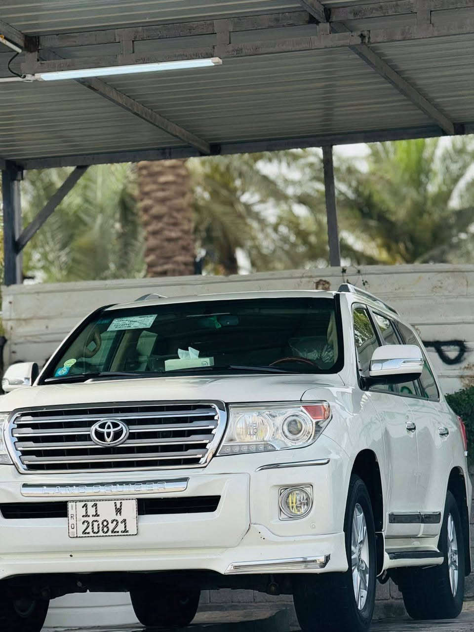 سلام عليكم عندي لاندكروز موديل 15 لون ابيض فول مواصفات رقم بغداد الجديد السيارة فطيم  جديده كير محرك تبريد خير من الله السيارة جديدة السونار مرفق المنشور مكاني بغداد السيديه سعره 350 بيه مجال بيع او مراوس ابكوري رقم الهاتف ***********
