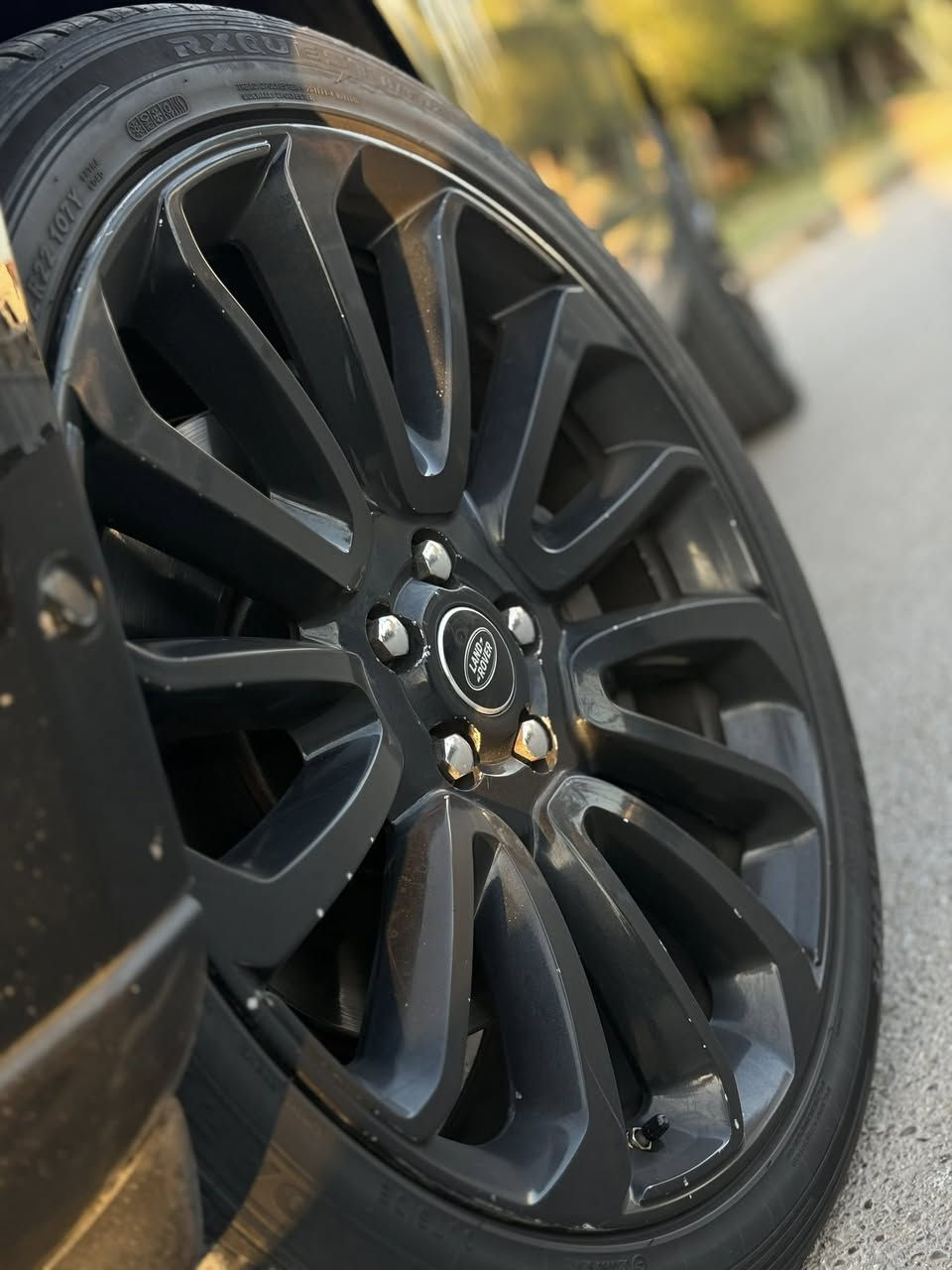 وارد الماني ماشية 128 الف ميل 
كفالة عامة كير مكينة صبغ بارد حالوب..

مظللة بالسنوية هزتها جديدة 
كشنات خلفية منفصل VIP 
ابواب شفط - جكات - 

مكينة V8 سوبر جارجر صاروخ 🚀 
السيارة مرتبة وبالعافية ع ياخذها

مكان السيارة بغداد حي الجامعة
السعر المطلوب : ٣٧،٥٠٠$ وبيها مجال للجادين بالشراء

رقم الهاتف :
0782 772 4422
