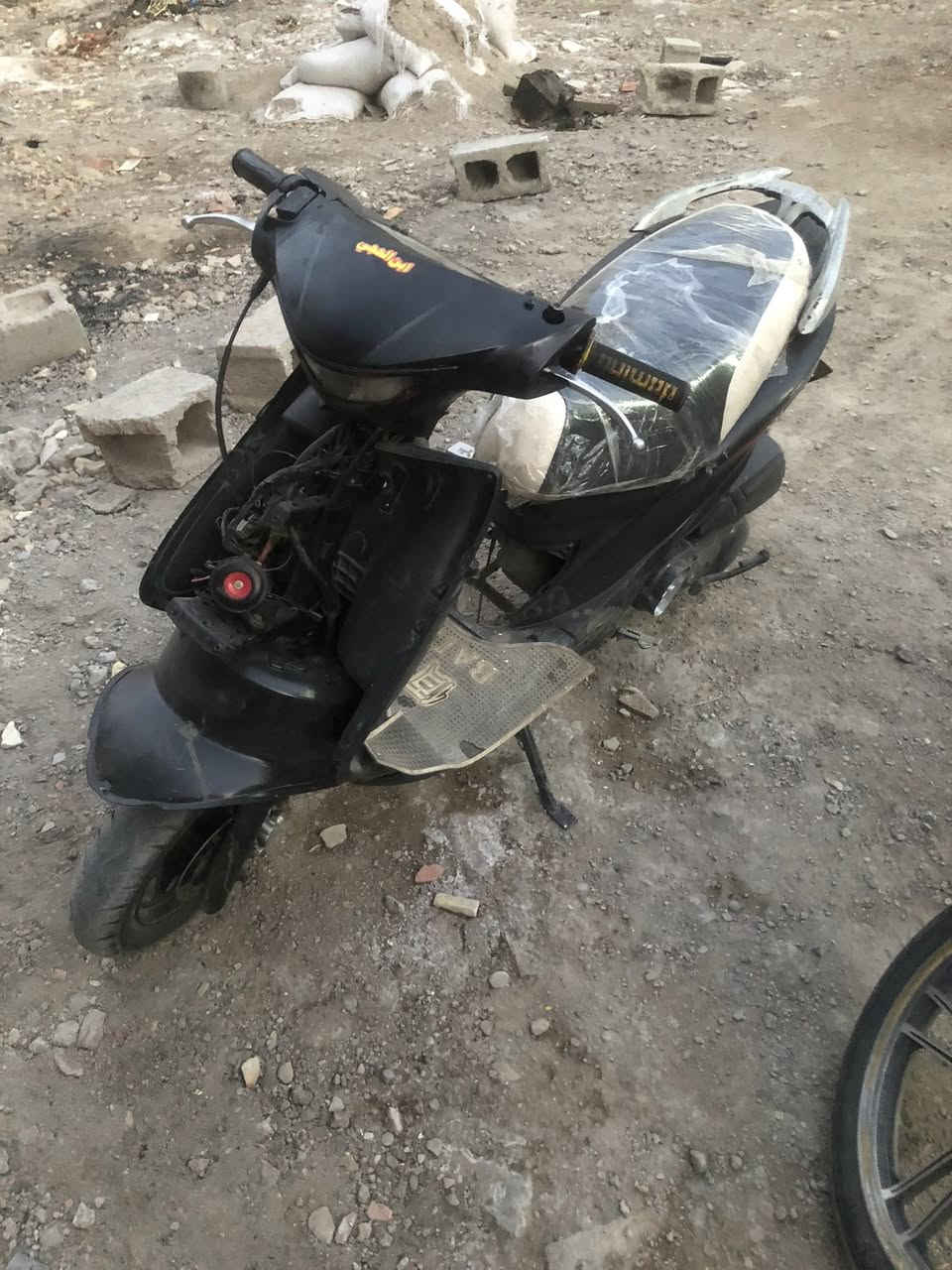 للبيع ماكس ادرس صيني شغال كهربايات سلف هندر كله شغال سعر٢٢٥قفل شراي اتصل ***********
