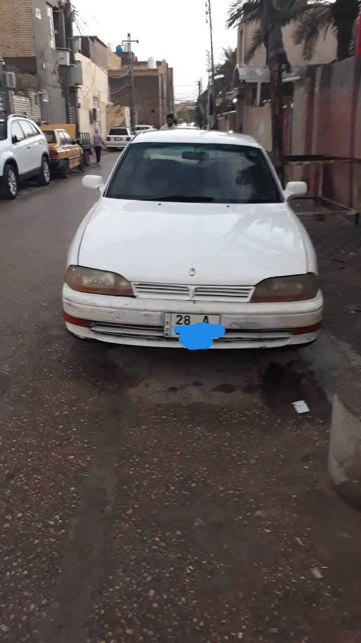 كامري موديل ١٩٩١ رقم نجف انكليزي 
سنويه ٢٠٣٠ هزة جديدة  تحويل مباشر 
مكينه كير حدادية كهربائيات جاهزة 
تخم تاير جديد باتري جديد 
داينمو سلف عنبار ابريك كله جديد 
دواخل حلوة مكفولة من الضربة القوية 
بيه خياسات بسيطه كدام العين تجي وتفحص 
السعر ٣٧ وبيه مجال 
***********  مكانه النجف
