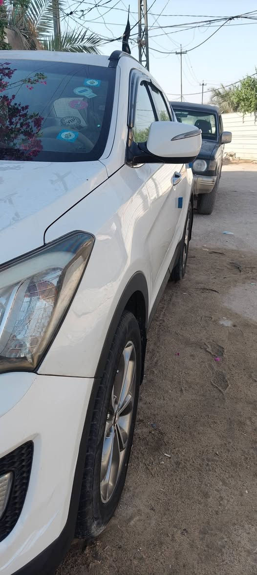 يالله سنتافي 13خليجي مضلع مكينه 2400
السياره تدفئه تبريد شاشه كامره تددوير هزه جديده  دهن الكير بدل بجهاز مع الغسل ..والمي هم ابدل  زيتي الراديتر يعني السياره ماعيزه برغي جاهزه من كلشي والسونار منشور شرط  وبلخدمه ب 145 وبيه مجال الشراي::::::: ***********
