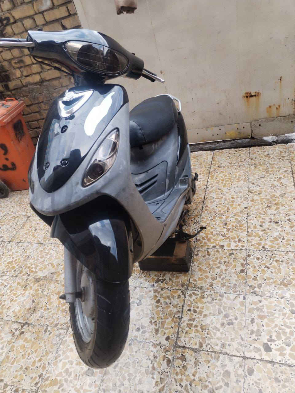 السلام عليكم شباب دراجه للبيع نوع يوماهة ماكس منغولي للون البلادي رصاصي مختمه من الطول للطول يعني أبيعلك كفرات الرصاصي دراجه بلاديه من الطول للطول شغاله كلشي ما عوزها أول تبديله دهن سلف أبلادي مامفتوحه شلعه ومعدل تاير خلفي جلاتين جديد كلجات بلادي السعر (مليون)وبيها مجال للطيبين للاستفسار الاتصال على هذا الرقم ***********أو خاص
