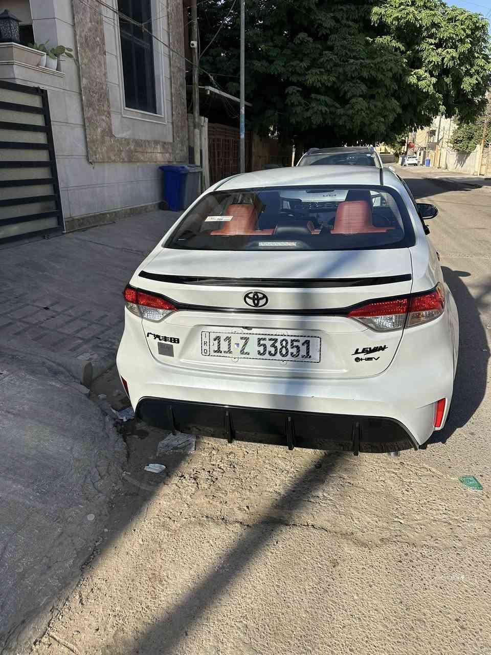 السلام عليكم
كورلا موديل 2025 S 
السياره ماشيه 12 الف 
كشنات جلد احمر 
فتحه 
بصمه 
كشن كهرباء 
ويل اسود رياضي 
مكان السياره بغداد 
السعر 160 وبيه مجال 
***********
