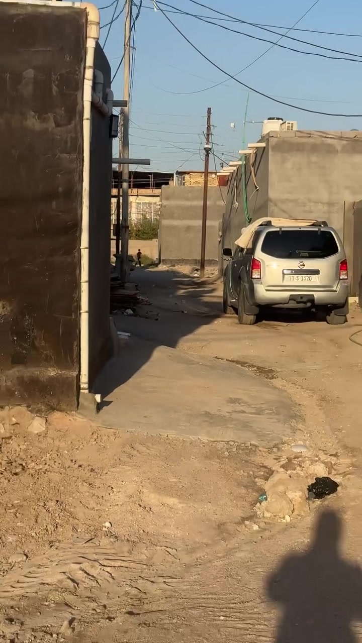 قطعه للبيع في حي الملتقى طابو زراعي موقع كلش حلو شارع 6متر تبليط فرع رقم12 المساحه 200/مدفونه وكامله  تعال وبني /السعر 34/رقم الهاتف/***********
