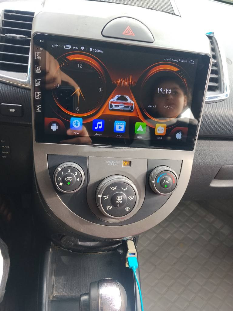 كيا صول 2000 دوش سياره ليبل واحد مصبوغه حزام بيها بدايته الحوض بسيط حادثها فقط باقي السياره بدون حادث بجم بدون ظرر سياره كير محرك تبريد تدفئه ماشيه 139  سياره باسمي سنويه وهزه جديده بيها نظام ايكو موديل 2010 سعرها 85 وبيها مجال معقول *********** مكاني كرخ *********** بغداد, العراق
