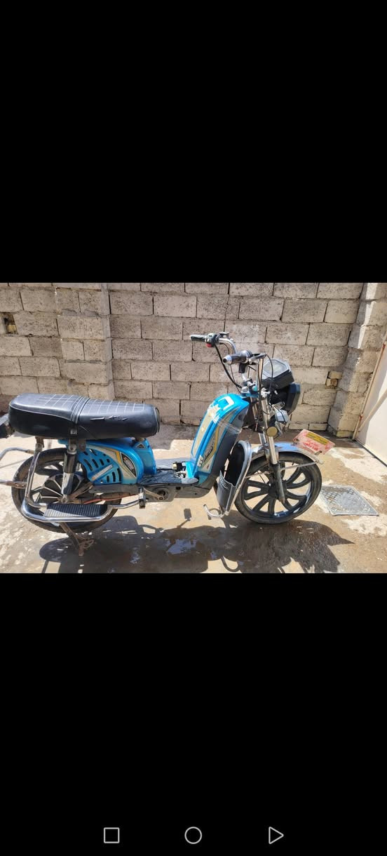 دراجه هارلي للب.يع
نقص بطاريات وعقل
يعني تصرف 200 الف بالزايد تكعد فول
مكلف بالنشر
سعرها 175
صاحب الدراجه ***********
