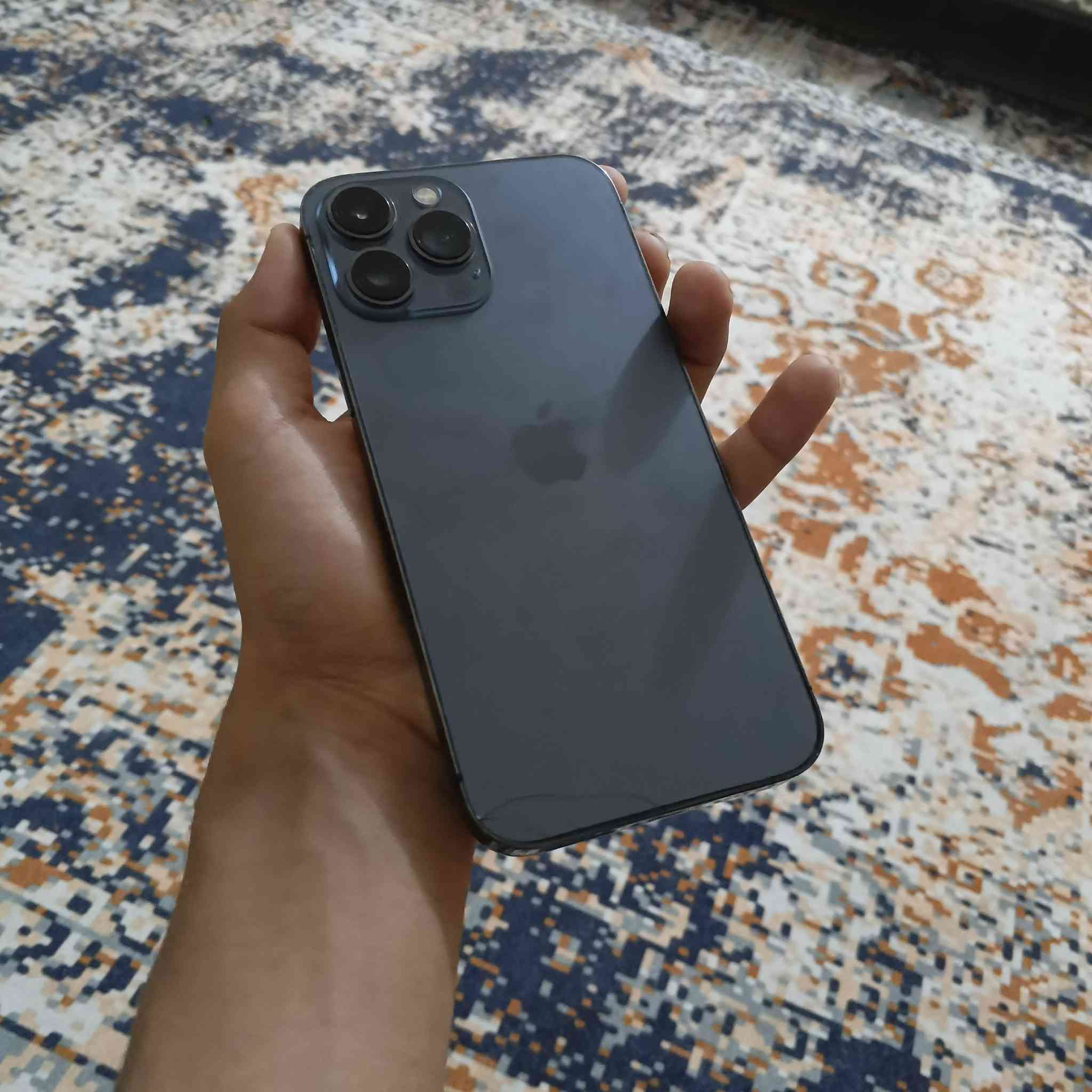 ايفون13بروماكس
جهاز امبدل بيه بطارية النسبه 100/100 🔋 
وامبدل شاشه ثلاث خيارات وفطر تازغير اموضح بل صور اب طرف الجهاز 
والموبايل من حدث يريد كلمه السر وال جيميل كلمه السر موجوده بس الجيميل ما حافضينه 
الجهاز سعره نهايته كلش 325
كلشي شغال ما بيه اي عطل فيس ايدي شغال كاميرا شغال 
للستفسار اكثر علا هذا الرقم ***********
