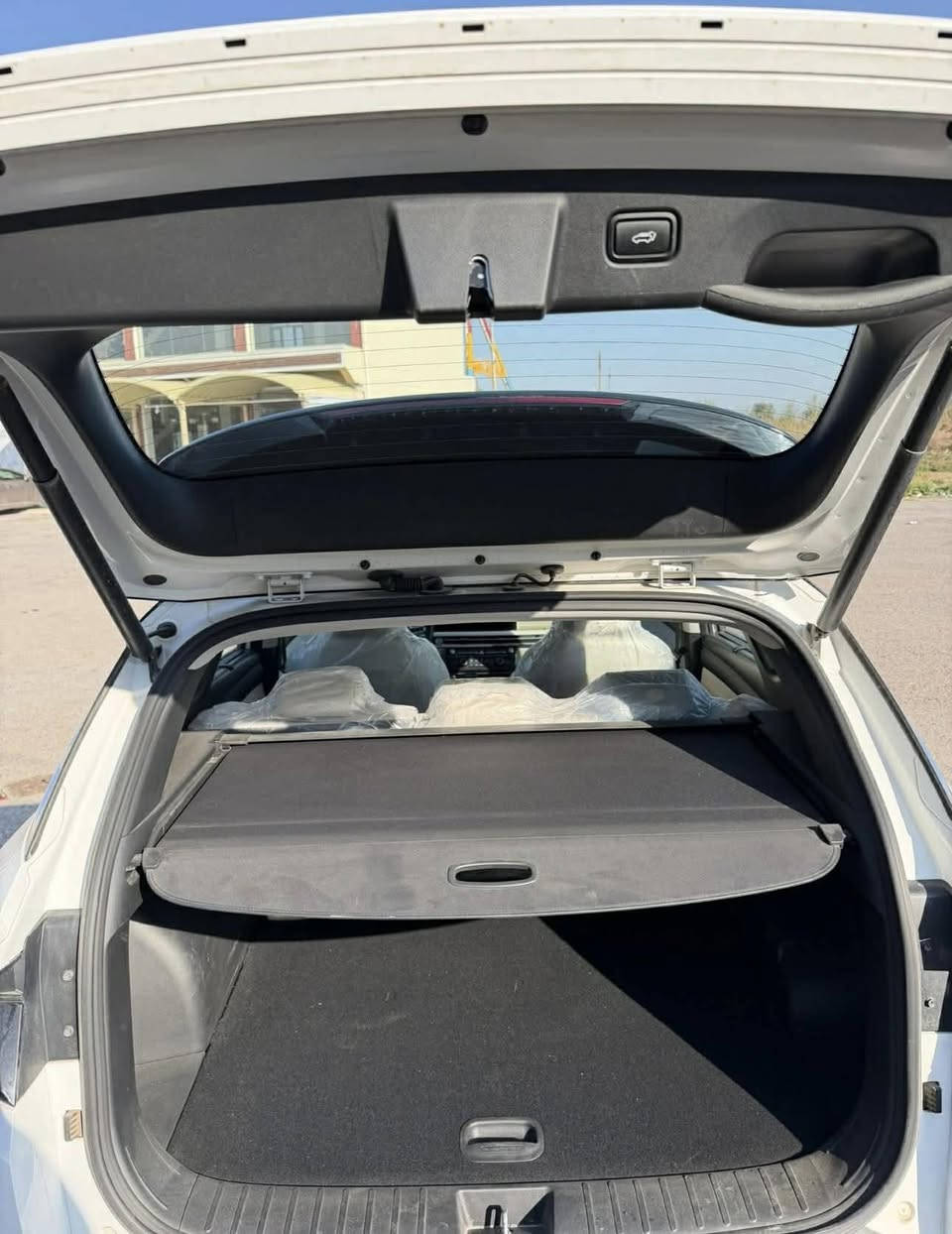 سلام عليكم ورحمة الله وبركاته
توكسان للبيع 2026 خليجي ب حالة الوكالة
كفالة عامة 
ماشية 9000
مواصفات ال26 معروفة
رقم أربيل
تريد تحويل او وكالة اني حاضر
***********
