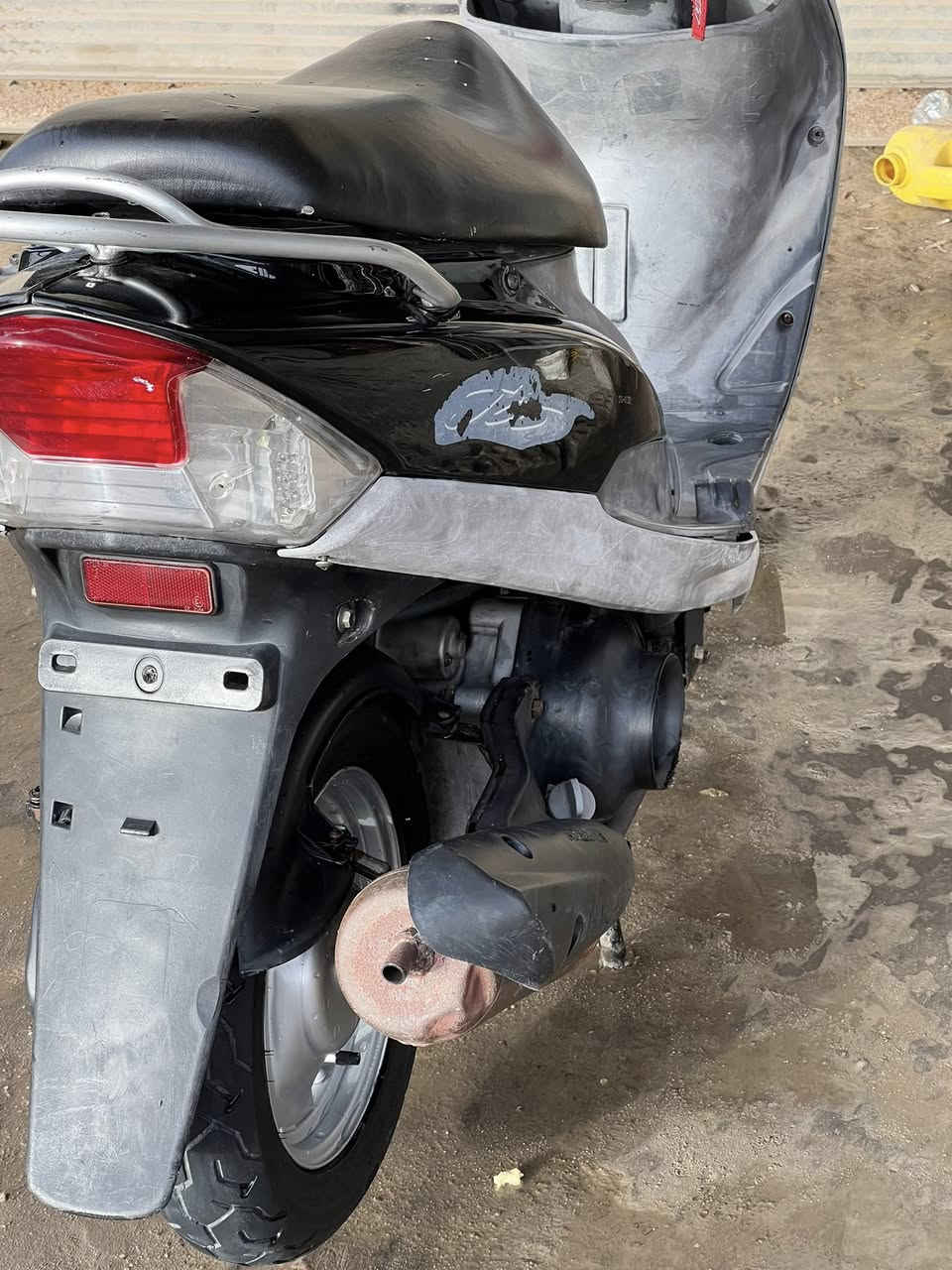 ماكس منغولي 
كهربائيات كلها شغاله نكره سلف وهندر كلها ختم واحد 
600 وبيها مجال 
مكان : حله بكرلي 
***********
