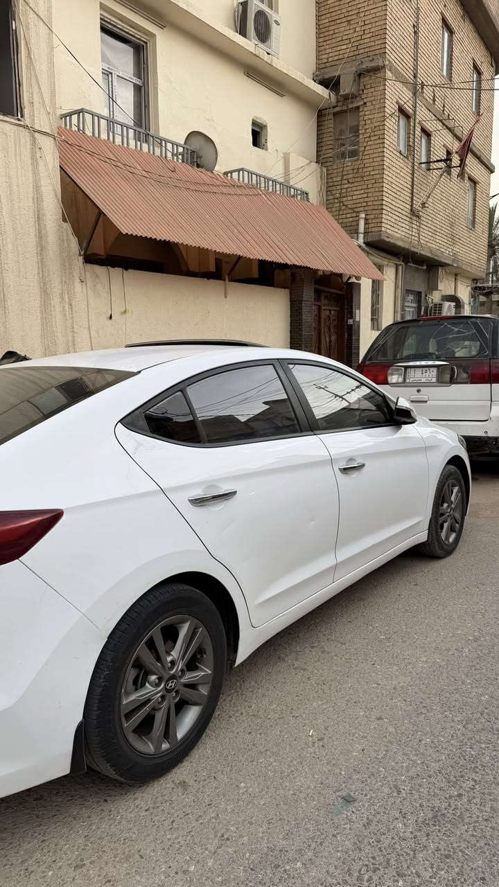 السلام عليكم النترا سوبر 2018 خليجي السيارة رقم كربلاء بسمي تحويل مباشر فول مواضفات
فتحة سقف
مري شفط
حساسات
شاشه اعطال 
السيارة كل نقص مابيهه نضيفه وجاهزة 
مكاني كربلاء 
***********
