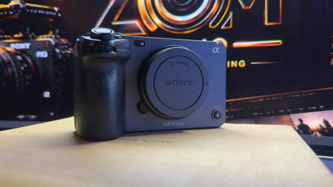 للبيع كاميرا Sony FX3A أحدث إصدار بحالة ممتازة جداً جدًا 100‎%‎،،
ميحتاج نحجي شكد قوية هاي الكاميرا الي يريد ينتقل نقلة احترافية بشغلة يشتري هاي الكاميرا مكاني كاظمية 

📞 للاستفسار والتفاصيل:
***********

رجاءً التواصل للجادين فقط
