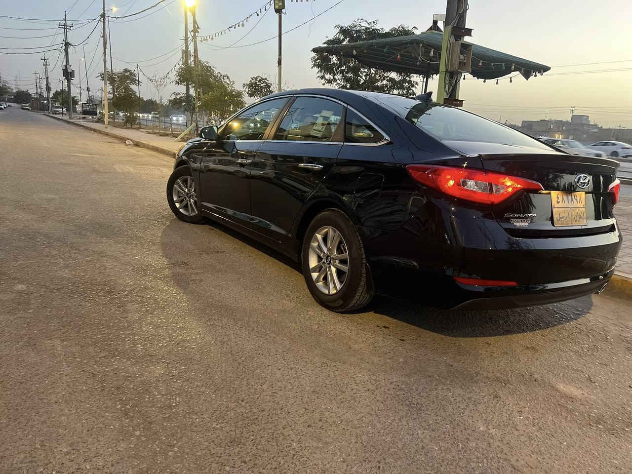 سوناتا 2017 بيع فقط
السياره جاهزه من كلشي وجديده بالعافيه ع الياخذها 
كير مكينه حداديه تخم تاير تبريد كله جديد ماشيه 77 الف 
حادثها جاملغ وبنيد فقط مواصفات عاديه شاشه چبيره تحكمات حساس كامره بلادي 3 انظمة قياده رقم اربيل تحويل وكاله كله يرهم السعر 121 وبيها مجال بسيط مكاني نجف بيع فقط ***********
