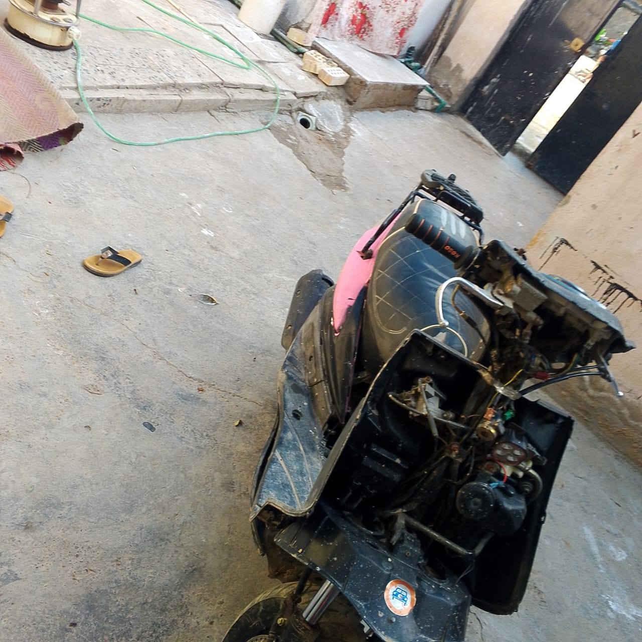 سلام عليكم شباب دراجه سكنز لبيع مستعجل على بيعتهه محتاج فلوسهه متواجد واتساب على فيس ***********فقط واتساب سعر175قفل رادلهه تجفيت مكينه منزلهه بل كاع جاي سويهه ما سويتهه صار عندي شغله تجي تحمل من باب كفلكياهه من كلشي بس مكينه رادلهه تجفيت فقط مستعجل عليهه
