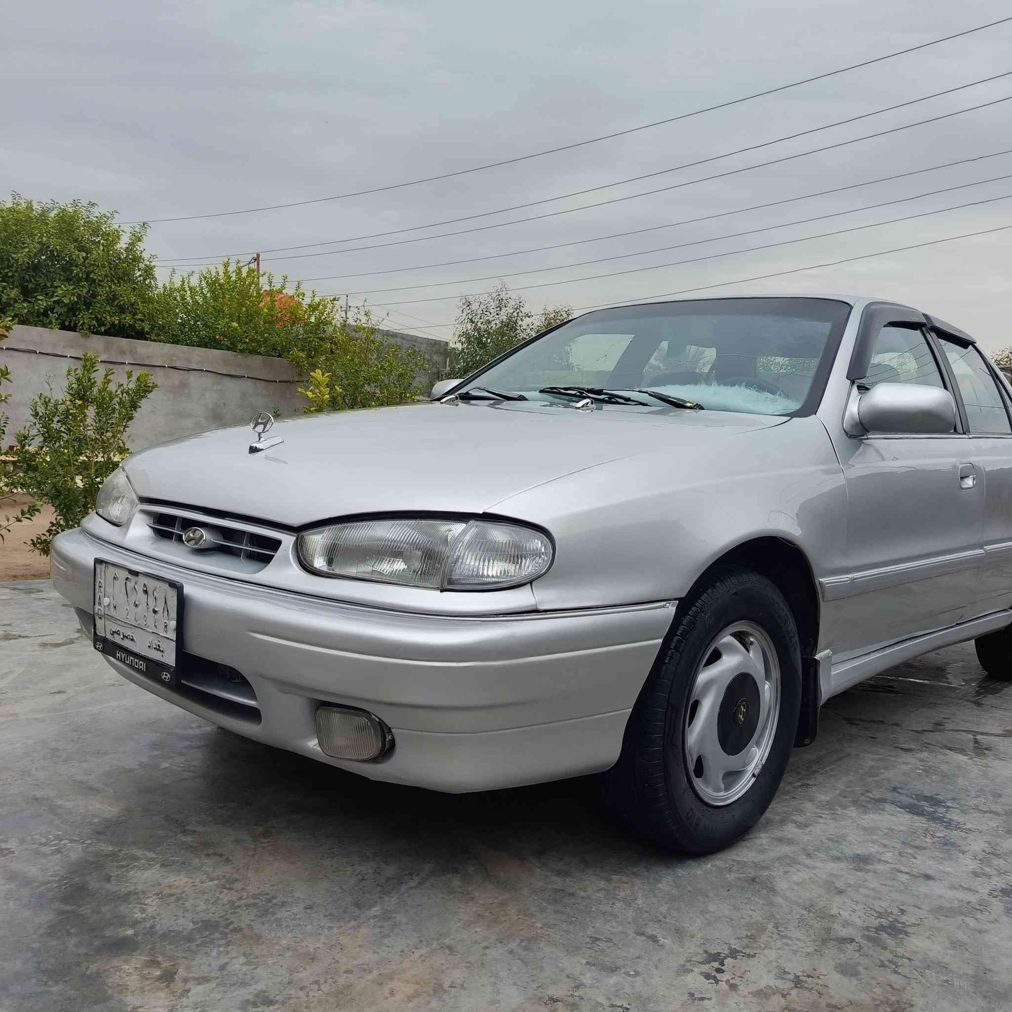 السلام عليكم
سياره انترا 94
رقم بغداد سنوية 27
السياره فرممات ابدلادية شرط مكفولات 
صبغ عام للجمالية باللة العظيم 
زوج تايرات
تدفئة تبريد
محرك ونضافة من كلشي السياره مكفولة.
السياره رايدها 37 وبيها مجال للجناي.
***********
