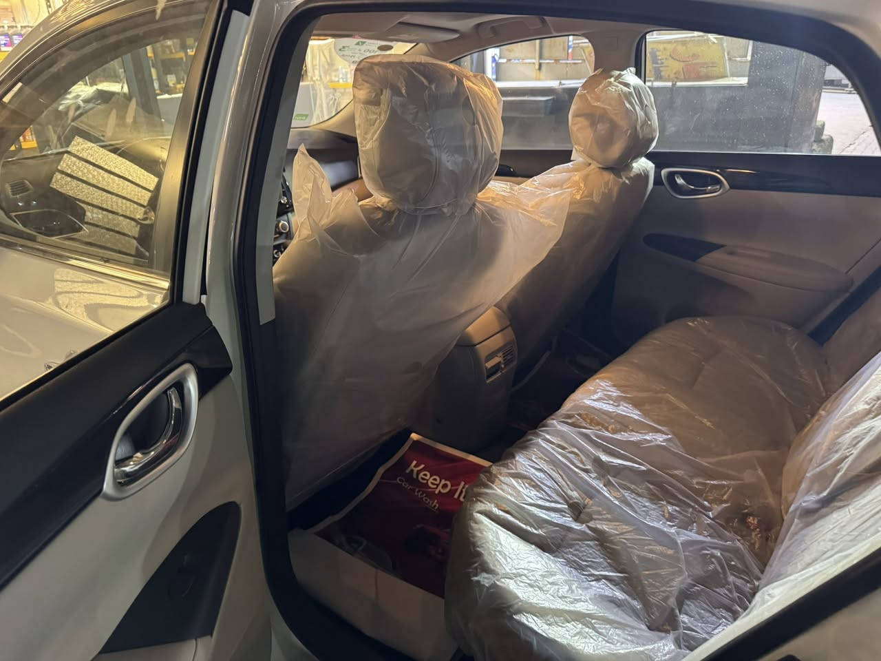 سنترا ٢٠٢٥ زيرو ماشية ٣٠٠٠ فول وكالة السور ضمان ٣ سنوات بغداد بأسمي تحويل مباشر ..فتحة .تحكمات .بروجكتر .شاشة جبيرة .كامرة .قطعتين تبريد .
السعر ١٢٩ بيها مجال بسيط 
مكان حي العامل 
***********
