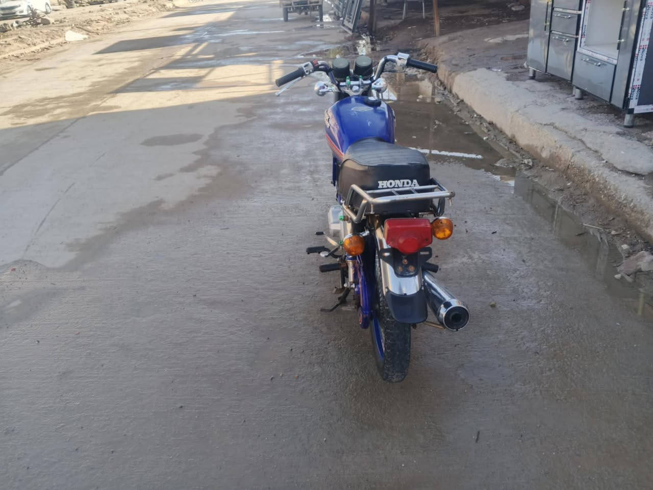 نامه اوراق
المكان شطرة السعر ٦٥٠
***********
