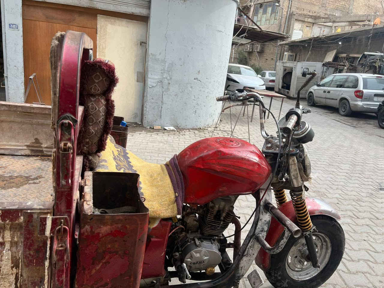 السلام عليكم
ستوته دايوان موديل 2014 ستوته مال شغل يرادلهه ترتيبات بسيطه محرك مجفت جديد رايدهه 650 و بيهه مجال العنوان بغداد الاعضميه..  ***********
