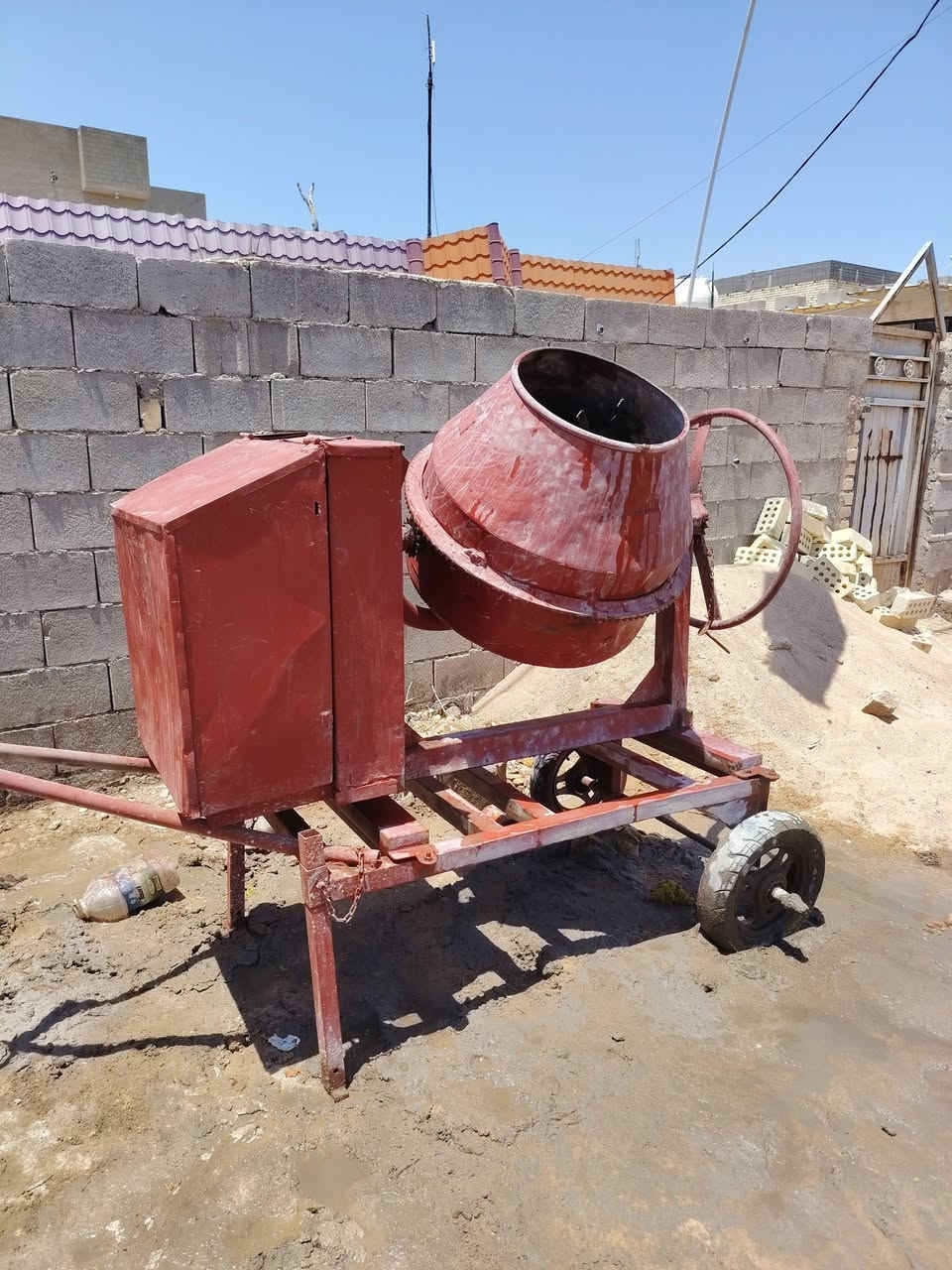 السلام عليكم خباطه للبيع جاهزة للعمل السعر ٥٠٠ ألف وبيها مجال للاستفسار*********** مكلف بالنشر
