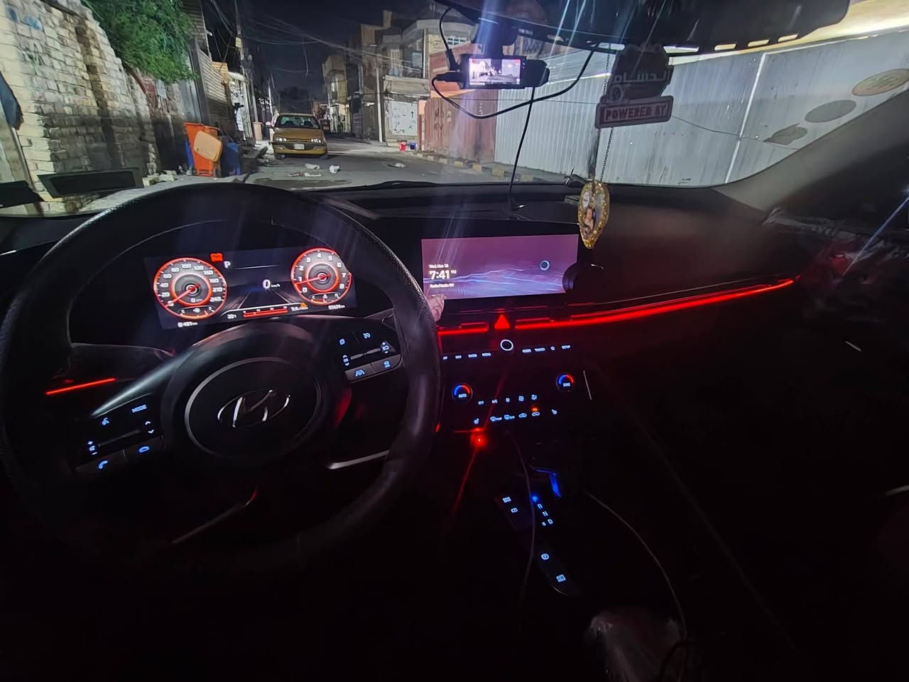 السلام عليكم
الانترا موديل 2023  للبيع او مراوس حسب القاعه 
مواصفات لمتد فول 1/1 المواصفات معروفه
محرك 2000دوش  
حادثها خلفي  مرفق بصور 
مكفوله  لايرباك ولا اي شي سونار موجود 
 مكان السياره بغداد رقم بغداد جديد مشروع وطني  تحويل نفس اليوم سنويه جديده   
السعر 165 وبيها مجال قليل
رقم
***********
