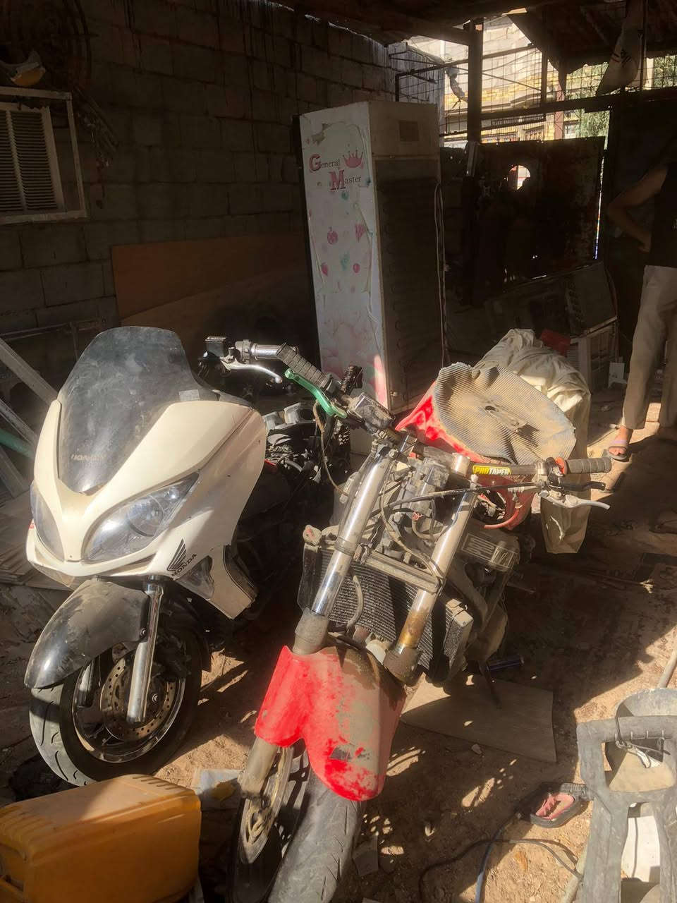 سلام عليكم ورحمة الله دراجه f4i دراجه متروكه لان باكو العقل رادلها ترتيب. مكينه جديده اضمنلك برقي مامفتوح بيها دراجه ابيع كوم حديد عنون بصره المدينه السعر 10وقابل للتفاوض اك***********
