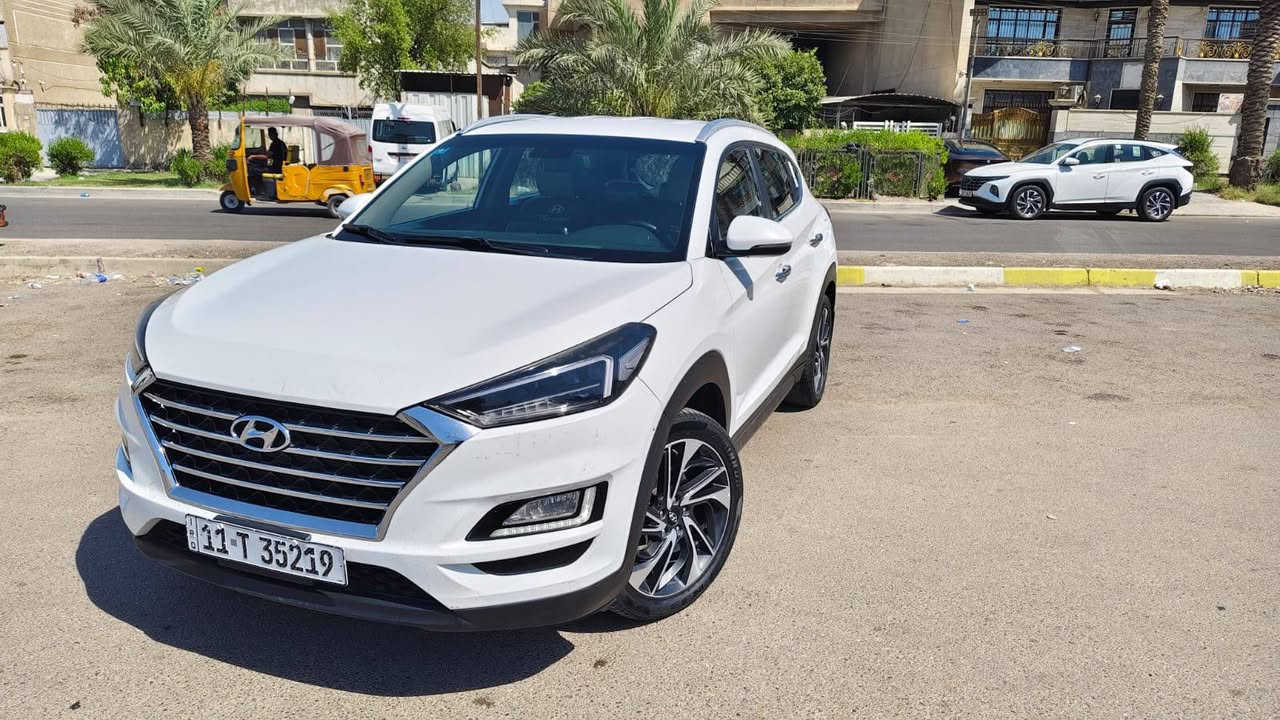 توسان خليجي موديل 20فول معروفه الفول الخليجي  عدى السقف مكفوله عدى الدعاميه بيها صبغ ماتنحسب على السياره السعر 170السونار موجود مكانها بابل  بالمنشور***********
***********
