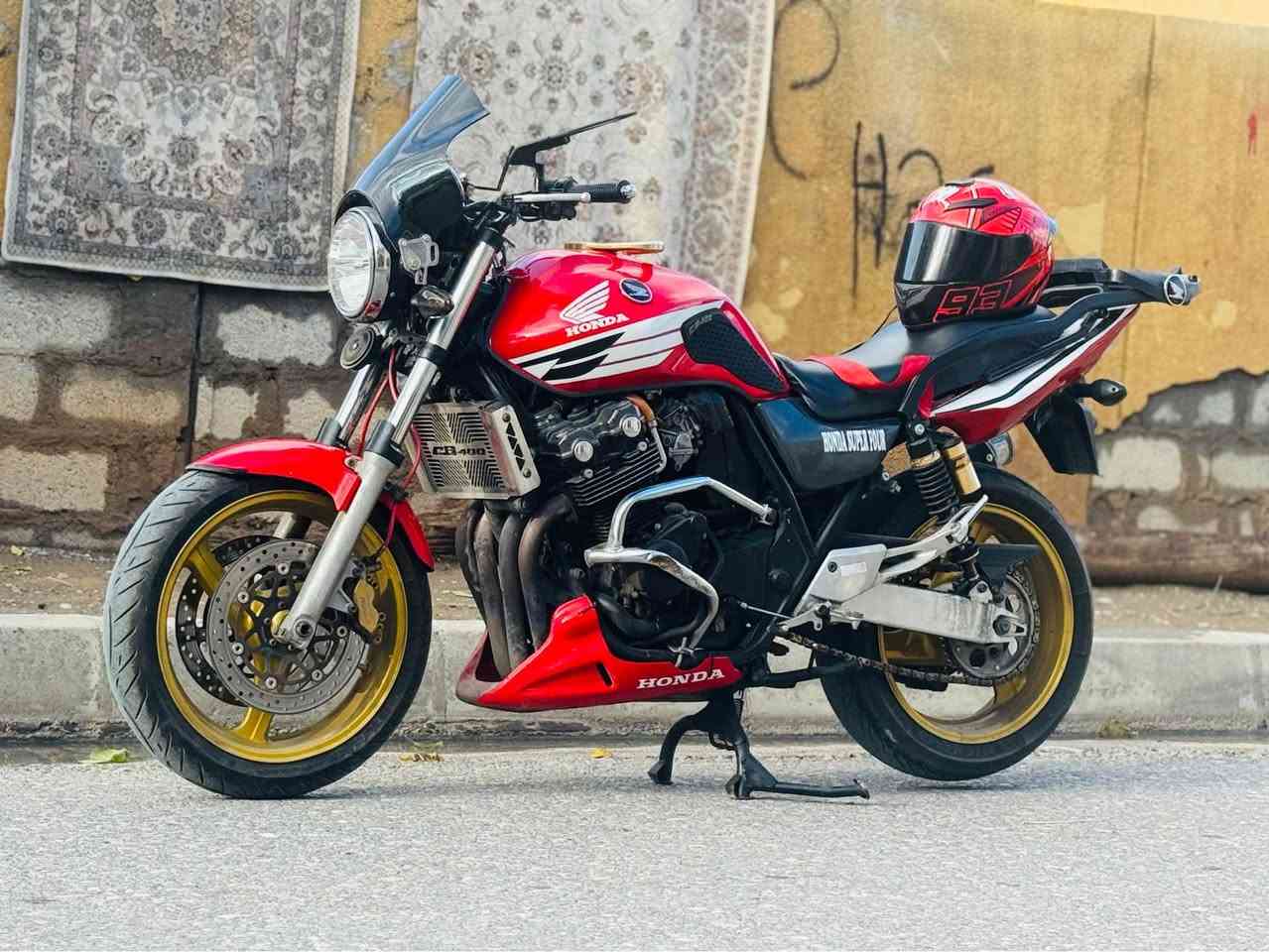 سەرتە بەناوی خوا ئەو ٤٠٠ سوپارەمەن هەیە بۆفرۆشتن ماڵەکە بەرچاوە وەسفی ناوێت تایە بۆ تایە بەشەرت کەپسە ٢٠٠٧  کابرێتەیە ماتۆرەکە جایەزە ڕۆنی مۆتوڵ تاخم پلاک نەقسی نیە سەحری ٢٢ مەجال شوێن هەولێر موشتری نی بێزارمان مەکە لەگور ڕێزم أربيل, العراق


**إذا كنت صاحب هذا الإعلان وتريد حذفه لأي سبب، رجاءا أرسل رسالة إلى الدعم الفني**