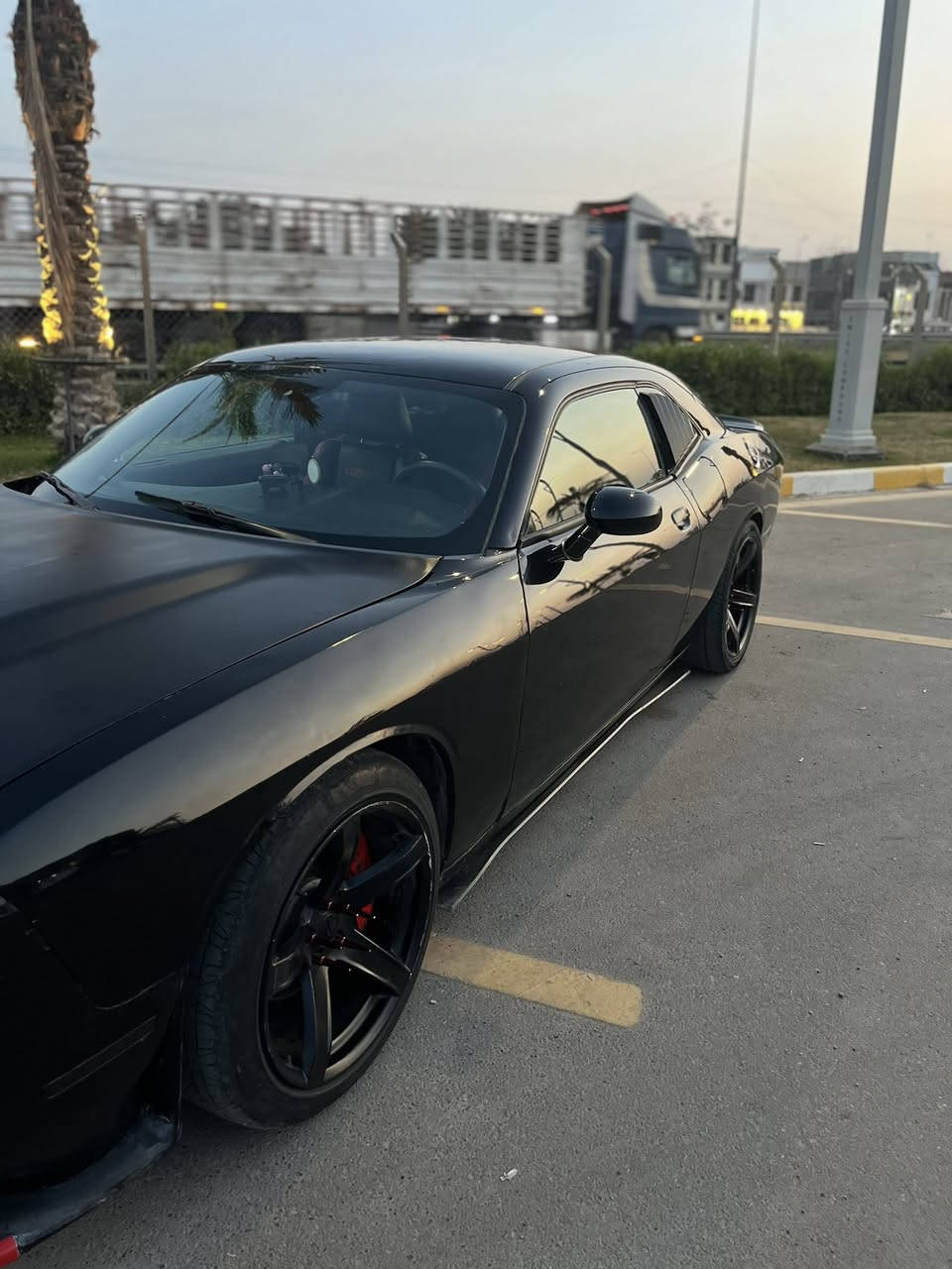 سلام عليكم 
جالنجر 2018 مواصفات GT ماشية 85
ويل 20 نجمة 
كار بلي 
انارة اوتو 
كشنات جلد 
نضام sport 
مرايات تعتيم 
والمواصفات معروفة 
حادثه جاملغات ثنين فقط الامامية  موجود صور بالمنشور  بنيد محدث ديموند
سعر 147 بيه مجال 
عنوان بغداد ***********
