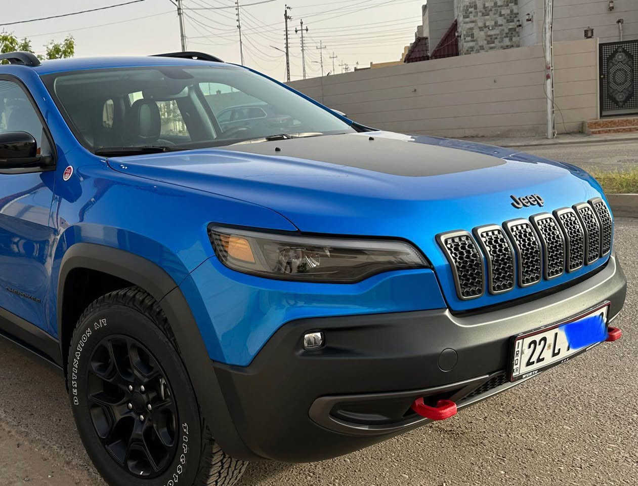 جيب شيروكي بزون 2022 سياره نضيفه جداً ماشيه 65 الف كلين وارد كندي بدون حادث
مكينه 3200  ، بصمه ، سايد بريك بصمه و كشنات جلد والكرسي كهربائي وحساس خلفي وامامي +كامره ، الجنطه كهرباء 
 ، رقم اربيل الجديد وسياره بأسمي
السعر 240 ورقة وبيها مجال تكريت, صلاح الدين


**إذا كنت صاحب هذا الإعلان وتريد حذفه لأي سبب، رجاءا أرسل رسالة إلى الدعم الفني**