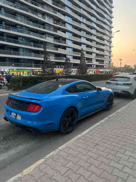 سلام عليكم  موستنك GT نمر 10  للبيع موديل 2023 كير أوتوماتيك لونها ازرق
📍مواصفات السيارة📍

📍ابلاك ادشن سقف بلادي اسود
📍بريموم دشبول ٧ الون 
📍عليها هدزر لونك تيوب امريكان رينسك
H بايب ابلادي 📍
📍شوته ستيدا
📍ماشيه ١٠ الف مايل
📍مازدات 2025
📍السيارة بدون رقم منفيست باسمي
📍عنواني صلاح الدين مجمع الدور او سامراء

حادث جاملغ وبنيد صبغ قطعتين فقط
السعر 
200$ وبيهة مجال
***********
