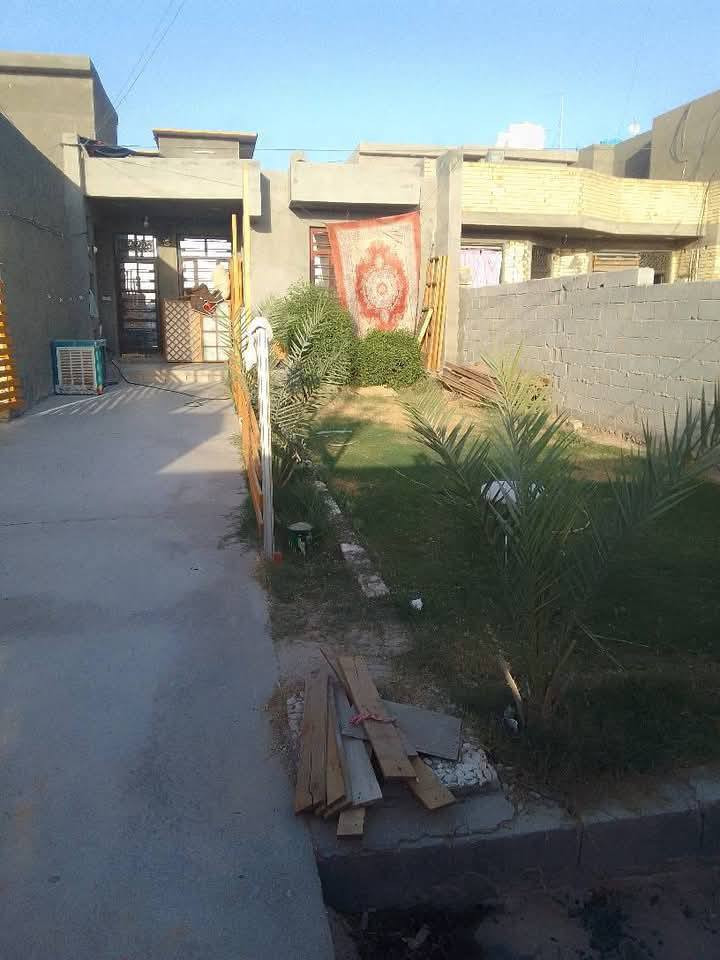 دار للبيع زراعي سند 25 مساحة 225 مقابل معمل غاز بيت شنيتر عالشارع السايدين المؤدي للحولي واجهة 7ونص نزال 30 طابق واحد نقص كاشي فقط بناء طابوق 
***********
***********
