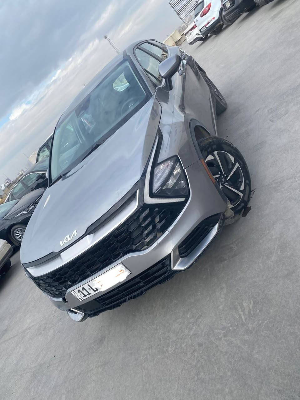 السلام عليكم
سبورتج ٢٠٢٣ هايبرد
رقم بغداد 
وارد امريكي
ماشيه ٤٦ الف ميل
حادث خفيف   جاملغ بارد
باب صبغ
كشن كهرباء
كيجات الكترونيه متغيره
انضمه قياده
هاند بريك بصمه
تحديد مسار ذكي
مكان السيارة الكرادة
للاتصال علَ ***********
