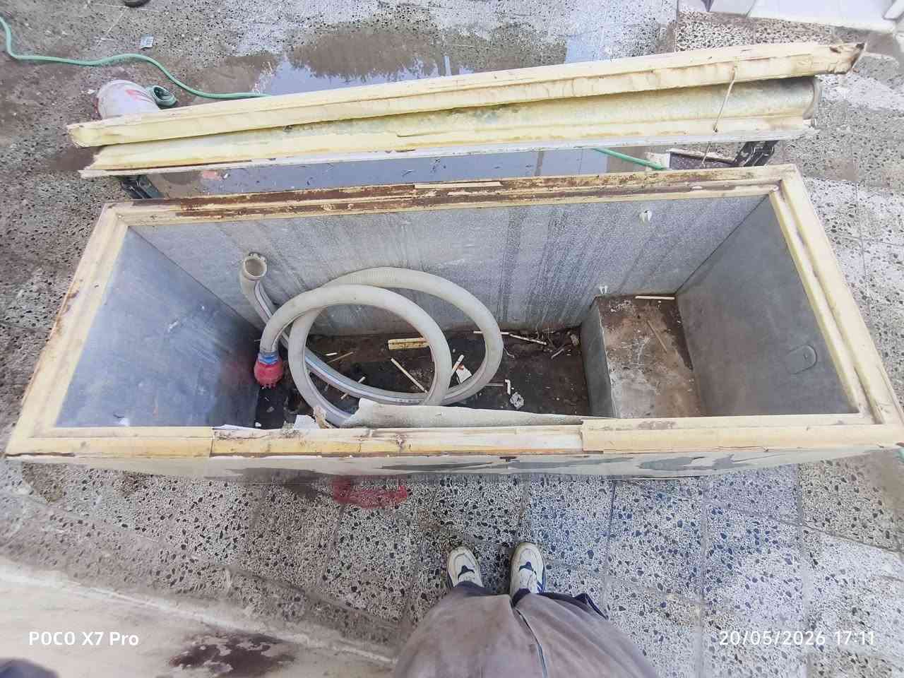 گشر مجمدة للبيع مع صوندة خنزيرة أربع امتار ثلاث انج ***********
