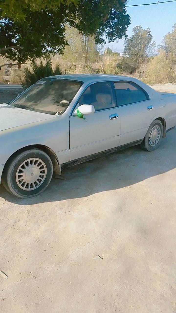 سلام عليكم ساره بطه للبيع موديل 93مكينه خير من الله كير نضيف خير من الله سنويه اله 2027 مكفوله عن العيب الشرعي السعر 31 هاذ رقمي بي واتساب ***********
