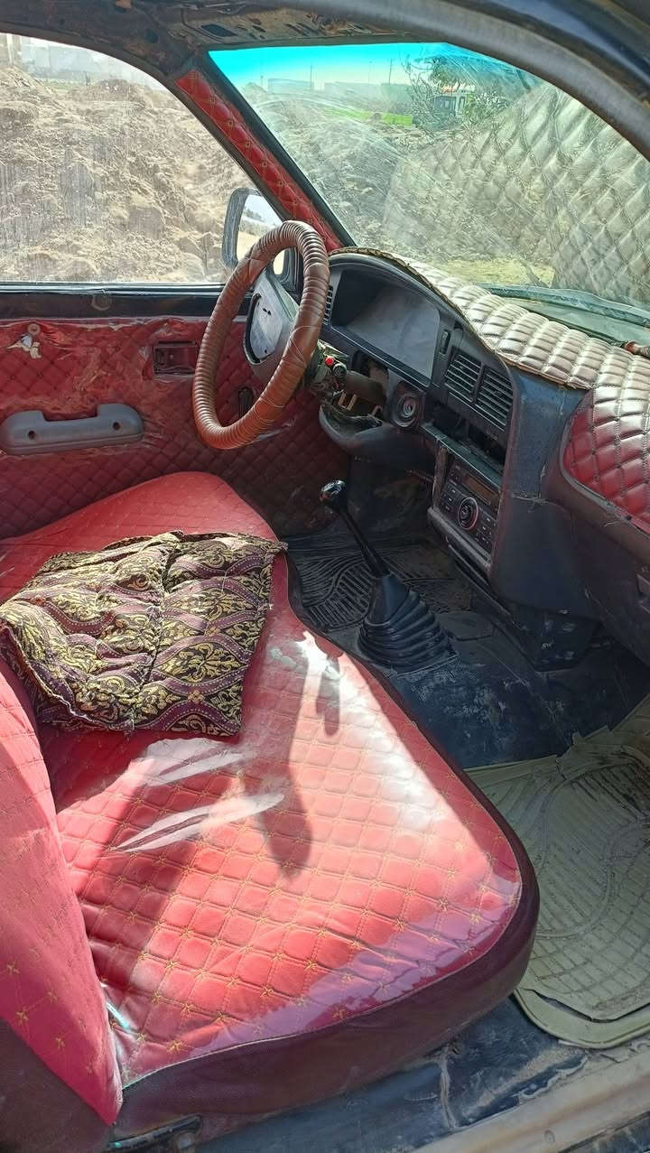 سلام عليكم بيكم للبيع موديل 94ترايك وين مايعجبك سياره جاهزه من كلشي تبريد وي السوج
رقم أصفر سنويه كارتونيه 
راعيه ماندله سعر 25وبيه مجال *********** العنوان نجف حيدريه خان النص
